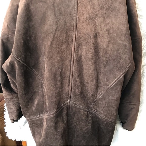80s style suede leather jacket coat with faux shearling lining. Chocolate brown - Picture 5 of 11